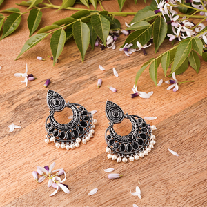 Boucles d'oreilles pendantes Design6 noires tendance - Product Image 1