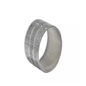 Rond de serviette en aluminium texturé Nouveaux accessoires d'hôtel en métal pour mariages et événements - Product Image 1