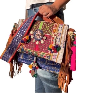 Sac fourre-tout de luxe vintage brodé Banjara pour femme 2023, style bohème, à bandoulière unique, avec fermeture éclair, écologique, pour le shopping et les soirées - Product Image 4