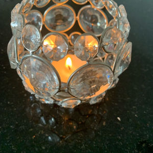 Fabuleux chandelier perlé en cristal de forme ronde grand support votif poli or bougeoir élégant pour les mariages et les événements - Product Image 2