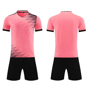 Top qualité personnalisé hommes nouveau Football uniforme vêtements de sport respirant 100% personnalisé Football uniforme T-shirt et Shorts - Product Image 5