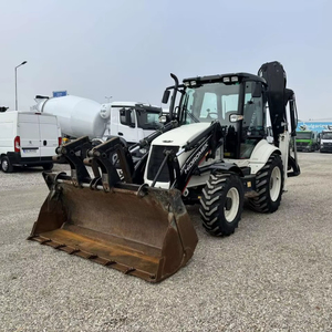 Chargeuse-pelleteuse compacte HIDROMEK HMK102B d'occasion de qualité, remorquable, avec moteur et composants principaux neufs en stock - Product Image 6