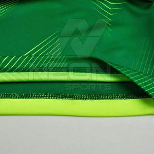 ชุดกีฬาฟุตบอลแบบใหม่สำหรับผู้ชาย ผลิตในปากีสถาน ขายส่ง เสื้อเจอร์ซีย์และกางเกงขาสั้น ชุดฟุตบอล - Product Image 6