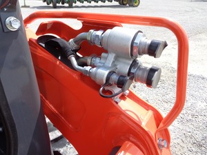 Chargeuse compacte Kubota SSV65 2024-Puissance compacte, levage vertical et performance à usage intensif - Product Image 4