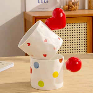2024 tasses en gros en vrac sublimation inspirant peint à la main personnalisé 3d céramique mignon rouge amour poignée café coeur tasse pour les filles - Product Image 2