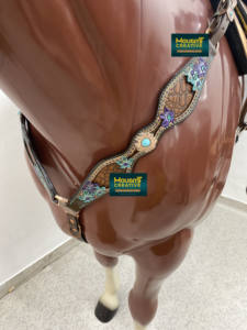 Precio bajo OEM lujo ecuestre caballo occidental Headstall pecho Collar Tack Set mano labrado y pintado personalizado cobre flor Concho - Product Image 3