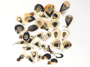 Pendientes de Cuerno de Búfalo Hechos a Mano para Mujer, Estilo Ángel, Joyería Ecológica y Natural con Diseños Únicos - Product Image 3