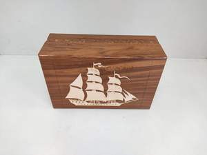 Urna de madera hecha a mano para cenizas humanas, urna conmemorativa de recuerdo para cenizas, caja de almacenamiento, diseño de grabado de barco antiguo blanco - Product Image 3