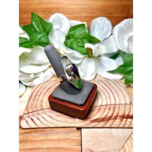 Bague ajustable Navajo taille unique plaquée or rose, Sugilite et argent sterling avec sertissage clos, idée cadeau élégante et tendance - Product Image 2