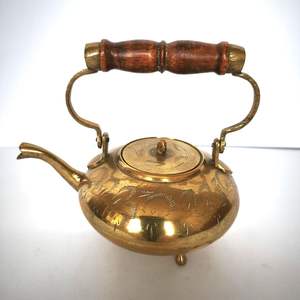 High Quality Brass <b>Tea</b> <b>Kettle</b> For Everyday Use With Elegant Design And Heat Efficient Performance - Product Image 3