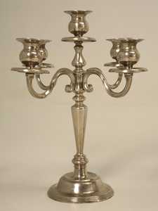 Candélabre en aluminium doré de la meilleure qualité support bougeoir à 5 bras avec boule de cristal pièce maîtresse élégante pour la décoration intérieure - Product Image 5