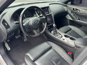 Infiniti Q50 Red Sport 400 2020 Usado en Buen Estado - Product Image 2