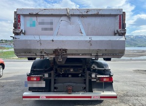 Camion Ribaltabile Volvo FMX 410 Usato del 2011, Euro 2 Diesel, Manuale, 4x2, GVW 7.5T, Guida a Sinistra, Veicolo Commerciale Nuovo con Scarico Posteriore - Product Image 4