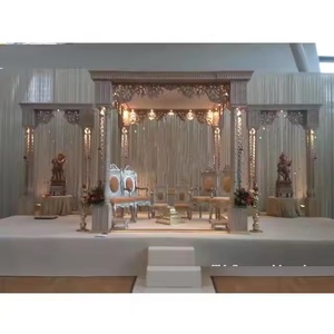 Magnífico Mandap de Tres Pilares para Bodas Indias, Decoración de Mandaps de Fibra Triveni para Grandes Eventos y Bodas, DST, Fiestas y Compromisos, LONDRES - Product Image 1