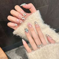Ongles d'amande ton beige laiteux romantique vintage Y2K Edgy Look Soft Fierce Fusion Garden-Inspired Aesthetic Gentle Cheetah Finger