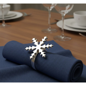 Anneaux de serviette fantaisie en forme de flocon de neige argenté, supports de serviette en métal pour Noël, décoration de table de luxe pour les fêtes d'hiver, anneaux festifs - Product Image 1