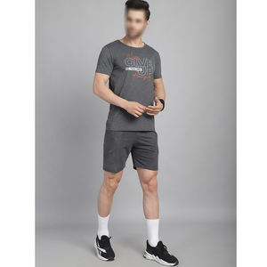 ชุดเสื้อยืดแนวสตรีทสำหรับผู้ชายบริการ OEM ระบายอากาศได้ดีมีดีไซน์ตามสั่ง - Product Image 3