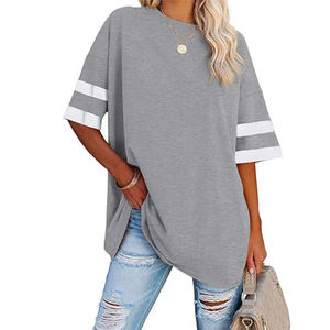 T-shirt à col rond gris clair à manches mi-longues surdimensionnées pour femmes coupe ample respirant toile broderie décoration Style d'impression décontracté - Product Image 1