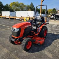 Offre Spéciale : Tondeuse Autoportée Industrielle G261 2 Temps HD avec Panier de Vidage au Sol – Prix Abordable