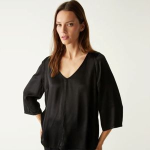 Débardeur en satin doux pour femme-confortable et léger, parfait pour l'été et les vêtements décontractés de tous les jours - Product Image 1