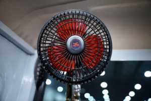 Electric Tricycle with Cab High Payload & Speed for Efficient <b>Transportation</b> - Product Image 6