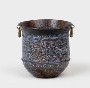 Revêtement en poudre de jardinière ronde en laiton gravé de la forêt noire antique pour un décor luxueux de maison et de jardin - Product Image 4