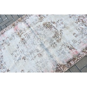 Tapis d'appoint vintage turc 4x5,9 pieds, tapis persan blanc en laine - Product Image 5