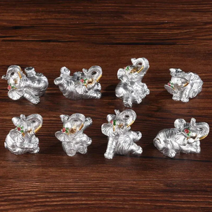 Trending Handmade Aluminium Modern Vertical Sculpture Showpiece for <b>Christmas</b> <b>Table</b> <b>Centerpieces</b> - Product Image 3