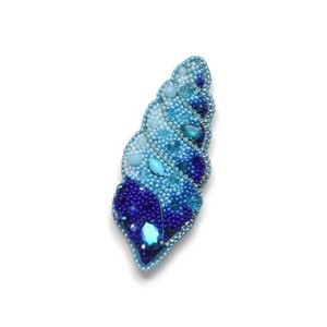 Broche de cobre de hoja con bordado a mano de cristal y diseño de cuentas de alambre de lingotes-Regalo de compromiso de boda para niños - Product Image 3