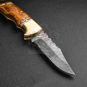 Couteau pliant en acier damas durable, design compact et léger en bois pour le transport quotidien, le camping, la randonnée, la pêche et la chasse OEM - Product Image 2