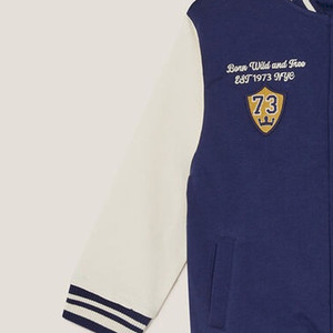 Chaquetas Varsity de Piel de Oveja Antibacterianas de Primera Calidad para Hombre y Mujer, Nuevo Estilo con Cuello Alto, Todas las Tallas y Colores, Lana de Baja Densidad - Product Image 3