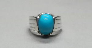 แหวนเงินสเตอร์ลิงประดับพลอยเทอร์ควอยซ์ทรงรี งานแฮนด์เมด หินเนชาปุรี ฟิโรซ่า ดีไซน์คลาสสิก - Product Image 2