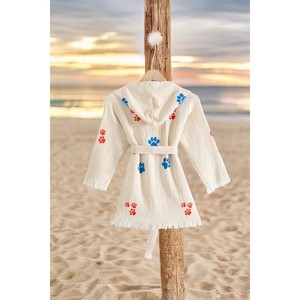 Albornoz Varol 100% Orgánico Hecho a Mano para Niños con Diseño de Huellas de Patas y Toalla de Baño con Diseño de Piedras - Product Image 5