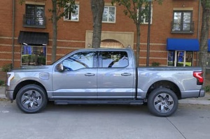 2022 F-l 5 0 Iightnlng Iarlat Pickup AWD Double Lithium R18 Leather Seats Rear <b>Camera</b> <b>Panoramic</b> Sunroof 110kWh Battery - Product Image 6