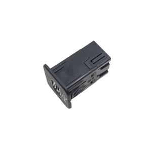 Puerto USB para Jeep Renegade Serie 735600659 (18>) - Product Image 4