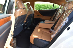 Es350 blanc 2022 d'occasion - Product Image 2