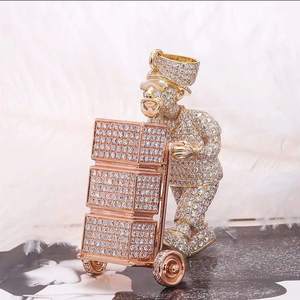 Elegante Dije de Plata 925 con Baño de Oro de 14K y Moissanita de Corte Brillante, Diseño de Lujo para Bodas, Aniversarios y Fiestas - Product Image 5