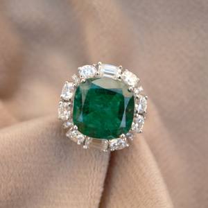 Anillo Fino de Plata de Ley 925 con Esmeralda de Laboratorio, Joyería Delicada para Aniversario, Regalo de Boda, Compromiso, Chapado en Plata - Product Image 1