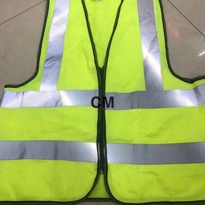 Chaleco de Seguridad Impermeable con Múltiples Bolsillos para Obras de Construcción y Tráfico Vial - Product Image 4