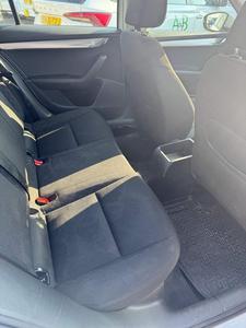 UTILISÉ LHD/RHD 2020 SKODA OCTAVIA - Product Image 3