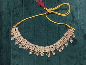 Ensemble exclusif de colliers Bollywood Shadow Golden Antique - Product Image 2