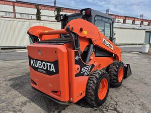 2018 Kubota SSV65 Minicargadora diésel con cargadora frontal y cargadora de ruedas Cilindro hidráulico Eaton de alta eficiencia - Product Image 4