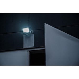 BRENNENSTUHL ไฟสปอร์ตไลท์ LED สำหรับภายนอกอาคาร JARO 7060 P พร้อมกำลังไฟ 50 วัตต์ 5800 ลูเมน IP65 5800 ลูเมนสำหรับไฟส่องสว่างภายนอกอาคาร - Product Image 4