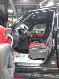 SUV 7 places pleine grandeur 2024, 400 ch, transmission automatique haute performance, 0 km, conduite à gauche, intérieur sombre, jantes R18, intérieur tissu - Product Image 3