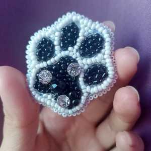 พวงกุญแจผ้าปักตกแต่งด้วยลูกปัด - Product Image 4