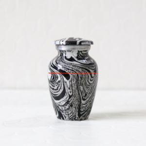 Urne funéraire en métal avec jeton Urne funéraire en métal faite à la main en aluminium fini sur mesure en gros pour cendres avec la meilleure qualité - Product Image 3