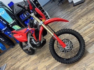 ( J) ขายส่งข้อเสนอใหม่ ปี 2024 รถมอเตอร์ไซค์ CRF450RL สกู๊ตเตอร์ จัดส่งฟรี - Product Image 3