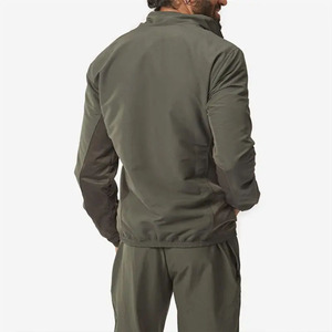 Ensemble de survêtement d'entraînement deux pièces personnalisé pour homme – Veste coupe-vent matelassée en toile respirante avec fermeture éclair montante pour l'extérieur et le streetwear - Product Image 3