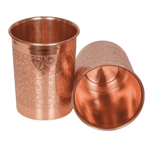 Gobelet en verre à boire en cuivre pur de conception de gravure de taille personnalisée polie brillante dans le récipient en cuivre soucieux de la santé - Product Image 3
