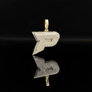 Collier Pendentif Hip Hop en Acier Inoxydable Personnalisé avec Diamants Sertis - Product Image 1